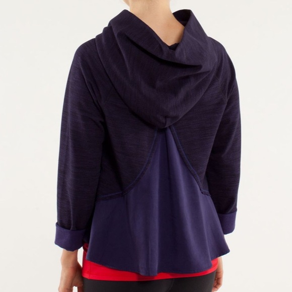 lululemon athletica Sweaters - Lululemon Pull Me Over Hoodie size 6 Dark Purple